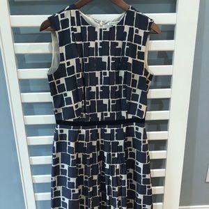 Navy/ cream banana republic dress